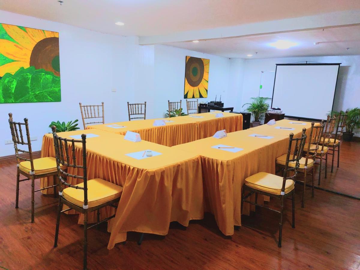 Tagaytay Hotel Sixb Tagaytay City Exterior foto